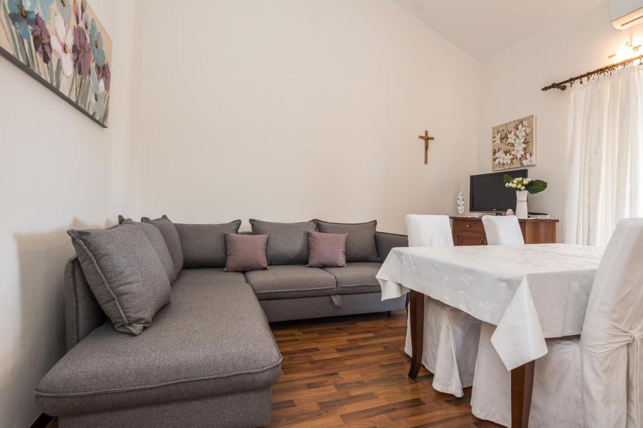 Apartments Medanic - Private Pool بريفلاكا المظهر الخارجي الصورة